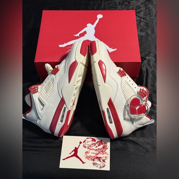 Women's Size 14/Men's Size 12.5 - Air Jordan 4 Retro "Pale Ivory and Tough Red" - Picture 6 of 16